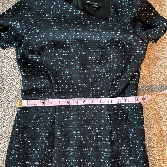 Maggy London Cap Sleeve Dress Unique Neckline Size 6 - Picture 11 of 14